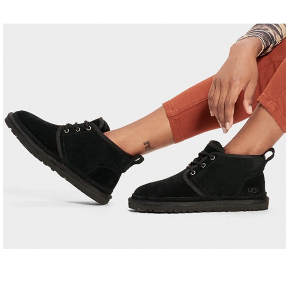 Ugg Neumel Chukka Boots in Black